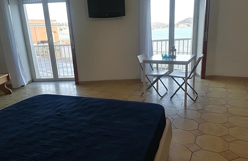 Bacoli Apartment | Apartment with access to the sea