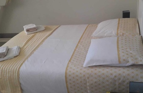 Perigueux Apartment | Apartment with air conditioning