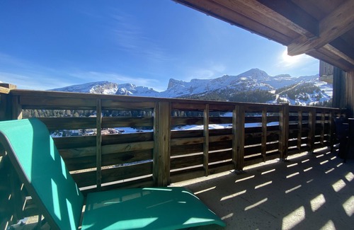 Saint-Etienne-en-Devoluy Apartment | Apartment with balcony and superb view