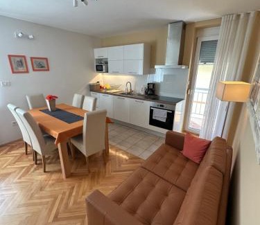 Bovec Apartment | Apartment with balcony Hiša Brdo 48
