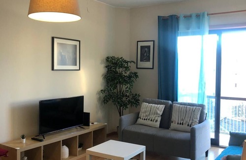 Lordelo do Ouro e Massarelos Apartment | Apartment with Balcony