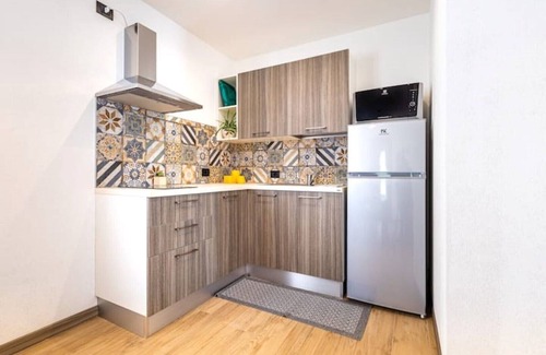 Isolaccia Apartment | Apartment with bike garage, ski area 10mt, near QC Terme Bormio, trekking,biking