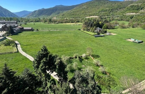 Esterri D'Aneu House | Apartment with Views of Esterri d'Àneu
