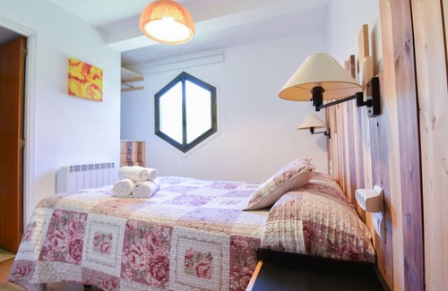 Esterri D'Aneu House | Apartment with Views of Esterri d'Àneu
