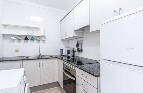 Sant Pol De Mar Apartment | Apartment with sea views and beach access