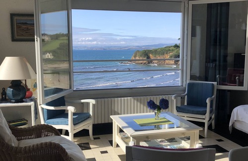 Douarnenez Apartment | Apartment with garden and amazing view of the bay - Direct access to the beach