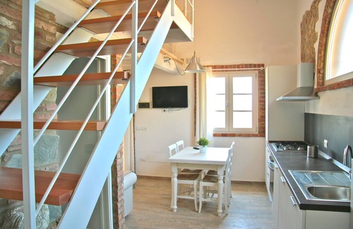 Pomarance Apartment | Apartment with garden panoramic terrace