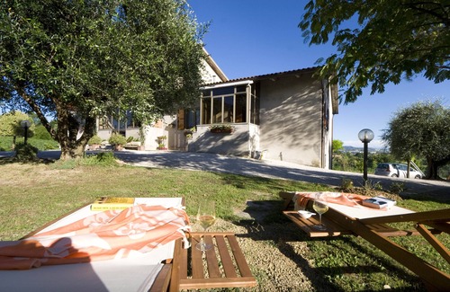 Osimo House | APARTMENT WITH INDEPENDENT ENTRANCE TO OSIMO IN PRIVATE HOUSE WITH GARDEN