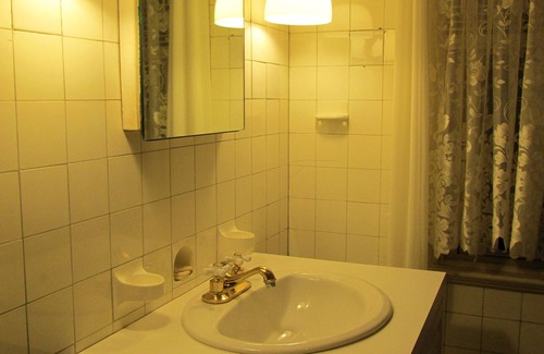 Monroe Apartment | Apartment with Kitchenette and private Bath