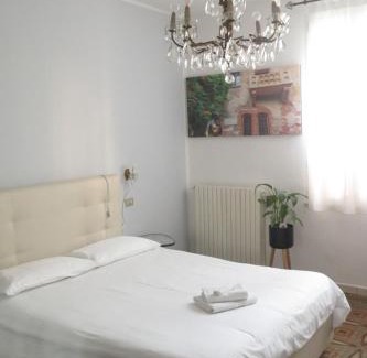 Est Apartment | Apartment with lovely garden