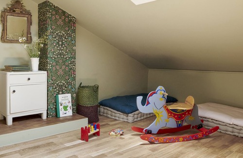 Chateau-d'Oex Apartment | Apartment with mountain and balloon views