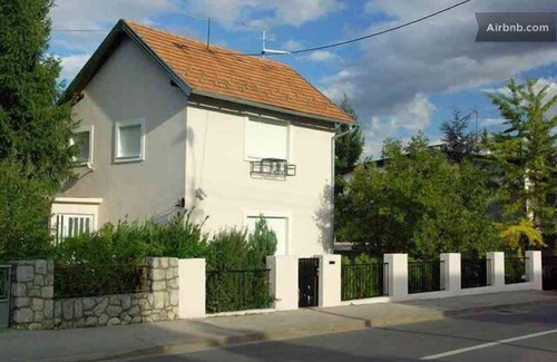 Zagreb Apartment | Apartment with New Amenities, Green Patio, BBQ, Parking & EV Charger in Maksimir