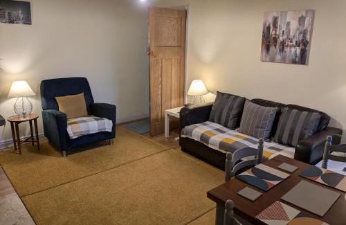 Durham Apartment | Apartment with Outside Patio and Car Space