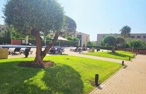 Roda de Bara Condo | Apartment with pool near the beach