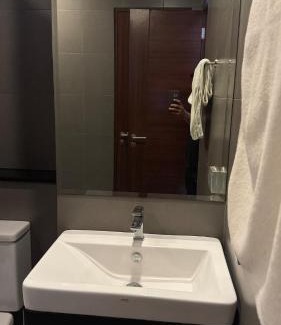 Nong Chaeng Apartment | Apartment with pool access