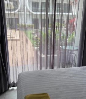 Nong Chaeng Apartment | Apartment with pool access
