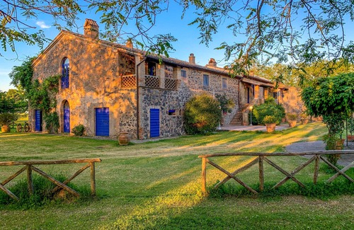 Castel Giorgio House | Apartment with pool and terrace between Orvieto and Lake Bolsena