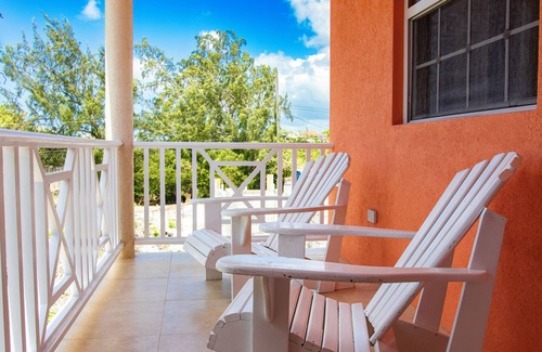 Callendar Apartment | Apartment With Pool Near Golf Course And Oistins