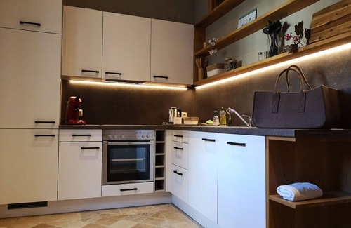 Oppurg Apartment | Apartment with private pool, garden
