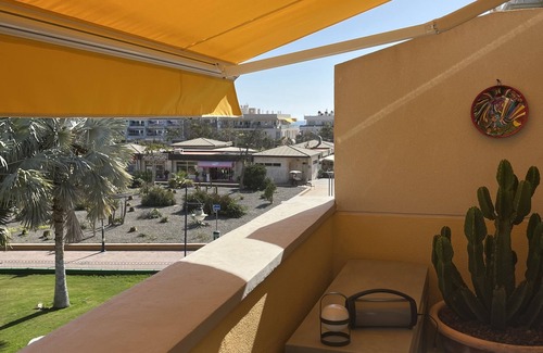 Lomo Quiebre Apartment | Apartment with private roof terrace close to beach and shops in Puerto de Mogan.