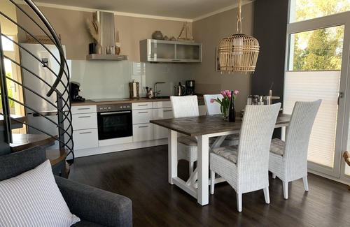 Haffkrug Apartment | Apartment with sea view, 30 meters to the beach