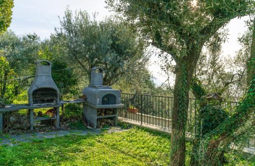 Poggio Favaro-San Bernardo Apartment | Apartment With Sea View, Private Garden, Bogliasco