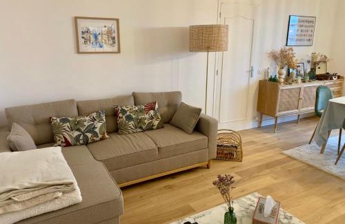 Villers-sur-Mer Apartment | Apartment with swimming pool - near train station