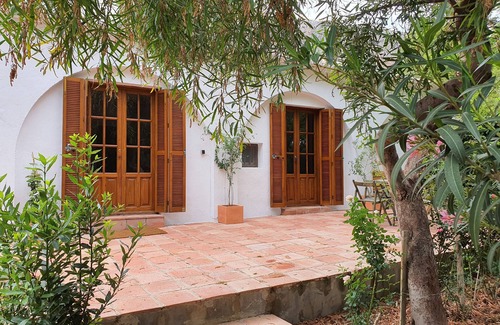 Teba Cottage | Apartment with terrace, surrounded by nature next to the Caminito de Rey!