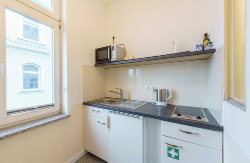Lubeck City Centre Apartment | Apartment with water view