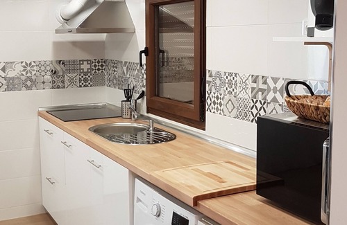 Escobedo Apartment | Apartment with Wi-Fi and parking