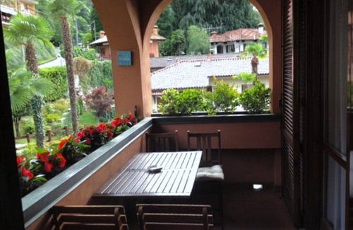 Carciano Apartment | Apartment with Wifi, residential area, the peaceful and flowering of Stresa