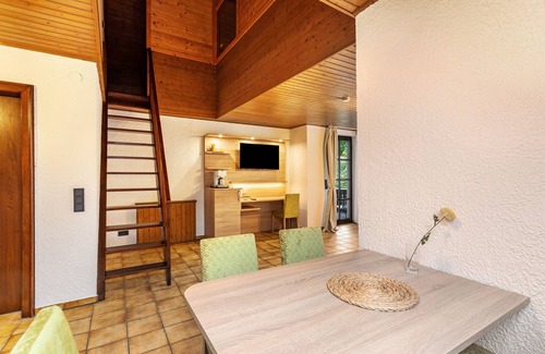 Assinghausen Apartment | Apartment 'Wohnung 2' with Shared Terrace, Shared Garden and Wi-Fi
