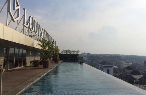 Semarang Apartment | Apartment WR Louis Kienne Simpang Lima Semarang