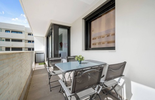 Roques Daurades Apartment | Apartment 'Xaloc By Enjoy Rocas Doradas' with Sea View, Wi-Fi and Air Conditioning