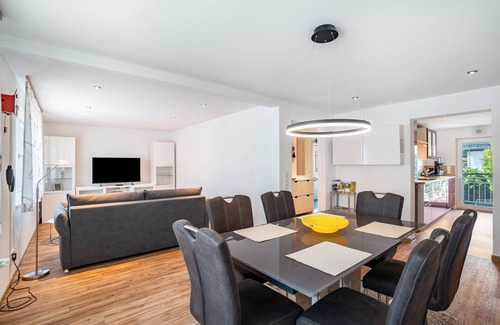 Zell am Harmersbach Apartment | Apartment 'Zum Alten Wald' with Private Terrace and Wi-Fi