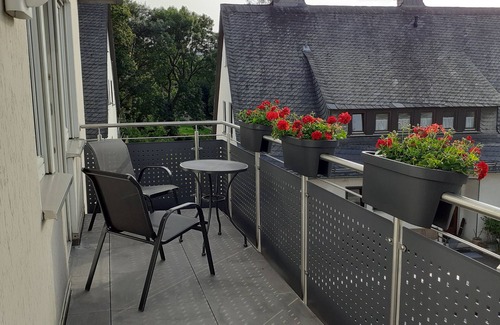 Ortsmitte Apartment | Apartment 'Zentrum Zum Kurgarten' with Mountain View, Balcony and Wi-Fi