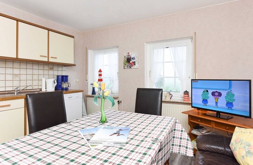 Holtgast Apartment | Apartment Zur Alten Linde - Ferienhof Zur Alten Linde