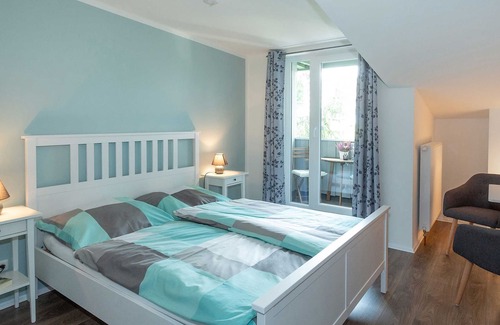 Toppenstedt Apartment | Apartment Zur Heideblüte - Paulmann vacation rentals