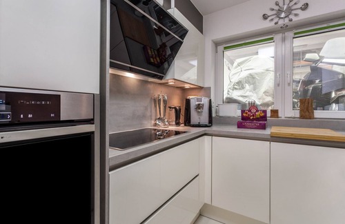 Plettenberg Apartment | Apartment 'Zur Quelle' with Private Terrace, Private Garden and Wi-Fi
