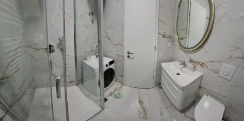 Siroki Brijeg Apartment | Apartment24