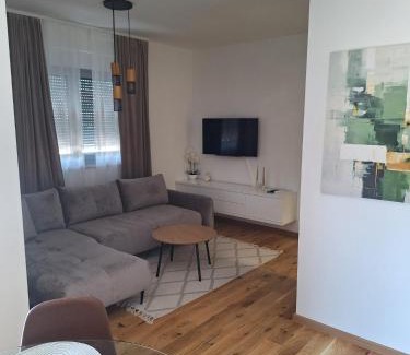 Siroki Brijeg Apartment | Apartment24