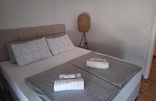 Siroki Brijeg Apartment | Apartment24
