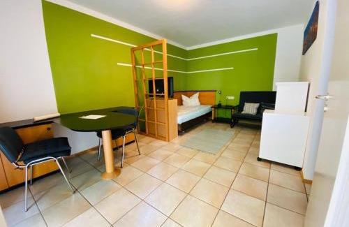 Sonnenberg House | Apartmenthaus Home24