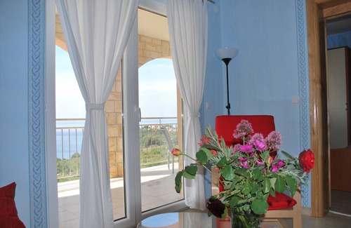 Maslinica Apartment | Apartments A1 with a view of Sesula Bay, a few minutes from the beach.
