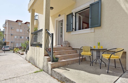 Petrovac Apartment | Apartments and Rooms Iva (61261-A2) - Petrovac