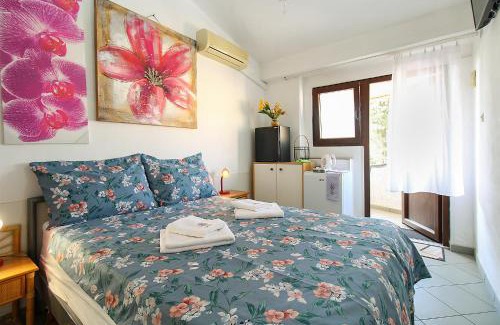 Barbariga House | Apartments and rooms Milan 2380