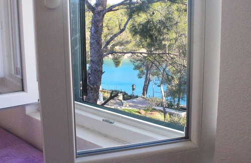 Cove Osibova (Milna) Apartment | Apartments Brac Osibova - Two Bedroom Apartment with Patio and Sea View (A2) - (ST)