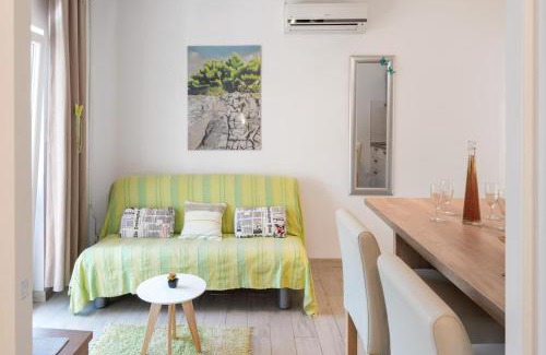 Zastrazisce Apartment | Apartments by the sea Cove Vela Stiniva, Hvar - 6864
