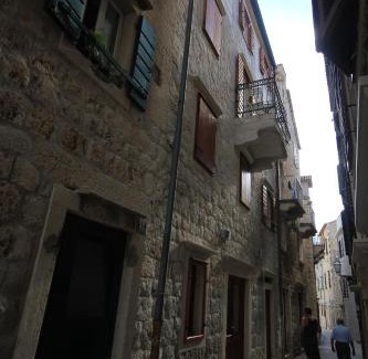 Komiza Apartment | Apartments by the sea Komiza, Vis - 3035