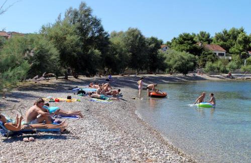 Mirce Apartment | Apartments by the sea Mirca, Brac - 2854